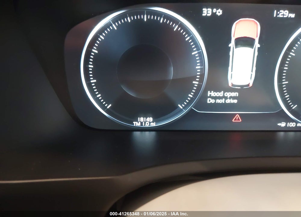 2020 VOLVO XC90 T5 MOMENTUM 7 PASSENGER VIN: YV4102PK7L1604082