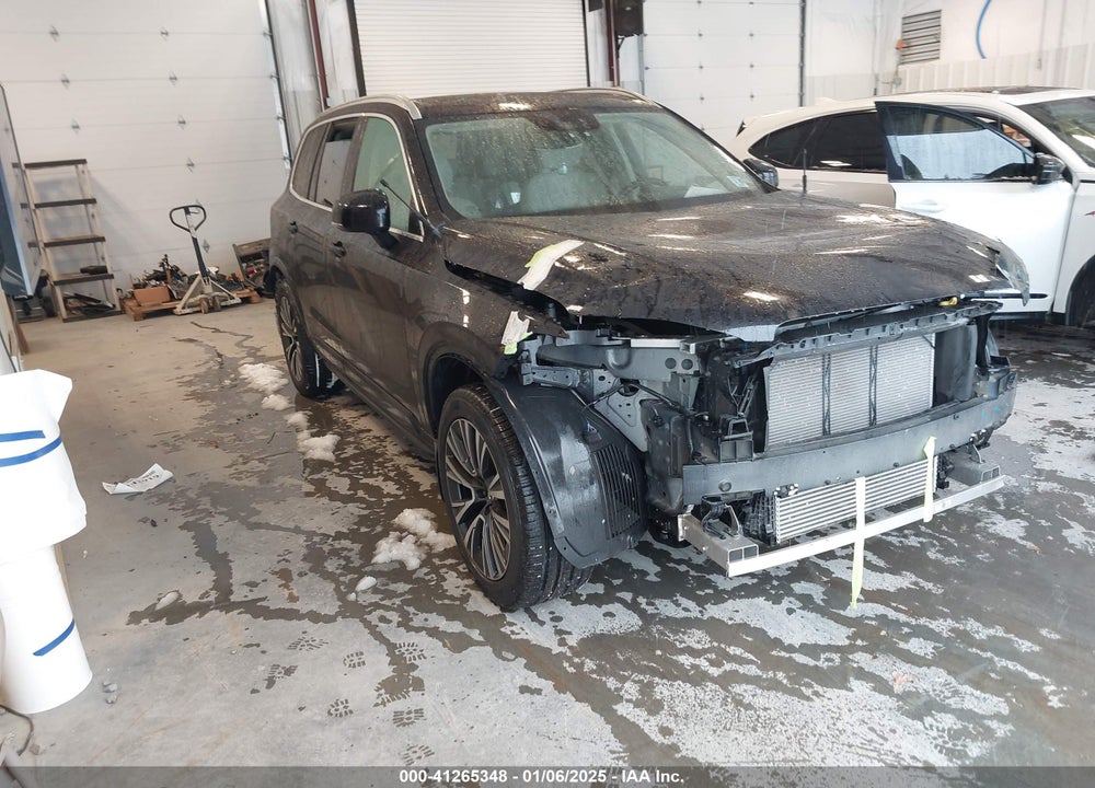 2020 VOLVO XC90 T5 MOMENTUM 7 PASSENGER VIN: YV4102PK7L1604082