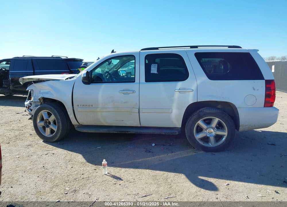 2008 CHEVROLET TAHOE LT VIN: 1GNFC130X8R237628