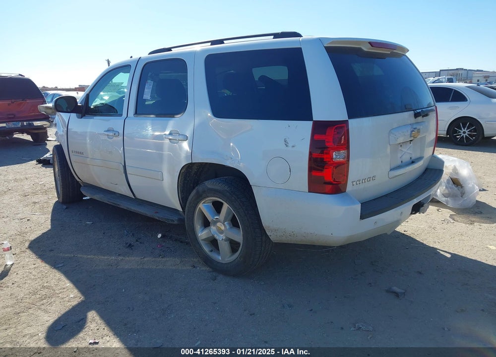 2008 CHEVROLET TAHOE LT VIN: 1GNFC130X8R237628