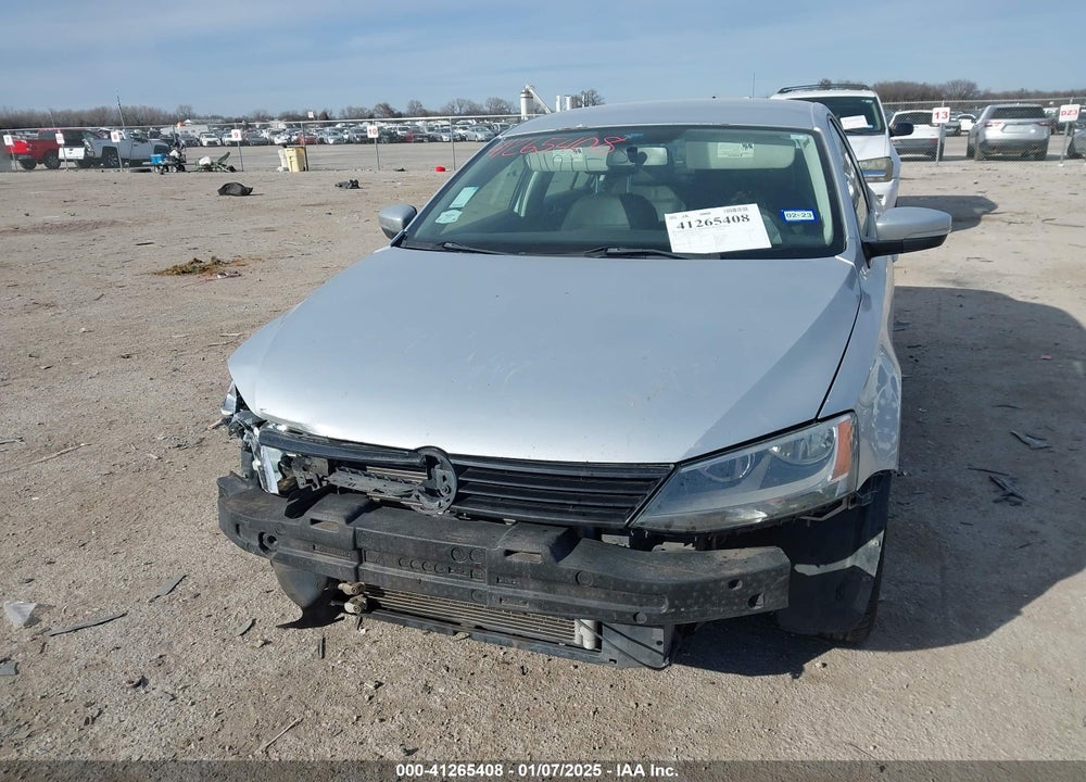 2011 VOLKSWAGEN JETTA VIN: 3VWDX7AJ8BM339082