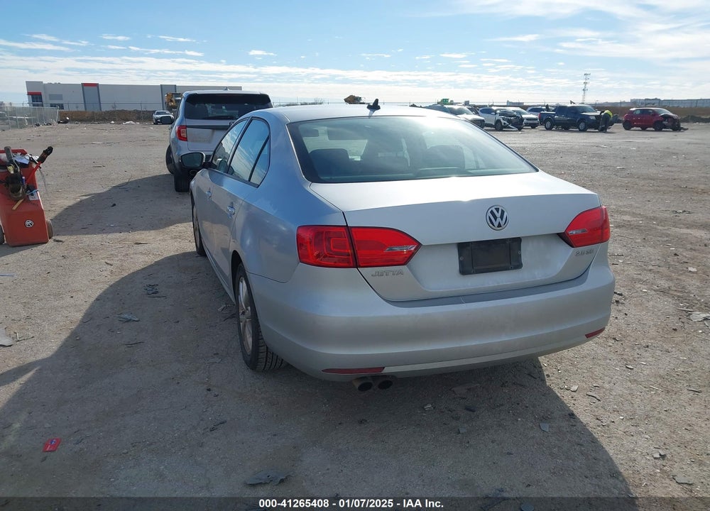 2011 VOLKSWAGEN JETTA VIN: 3VWDX7AJ8BM339082