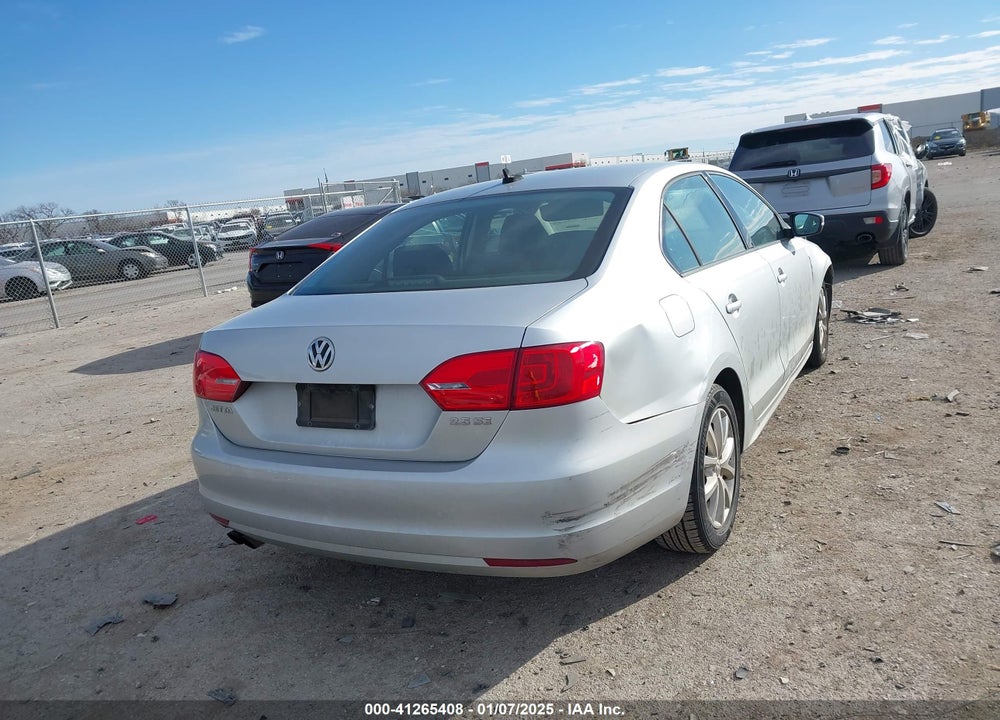 2011 VOLKSWAGEN JETTA VIN: 3VWDX7AJ8BM339082
