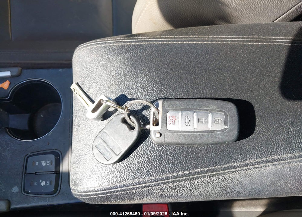 2013 HYUNDAI SONATA VIN: 5NPEC4AC6DH516322