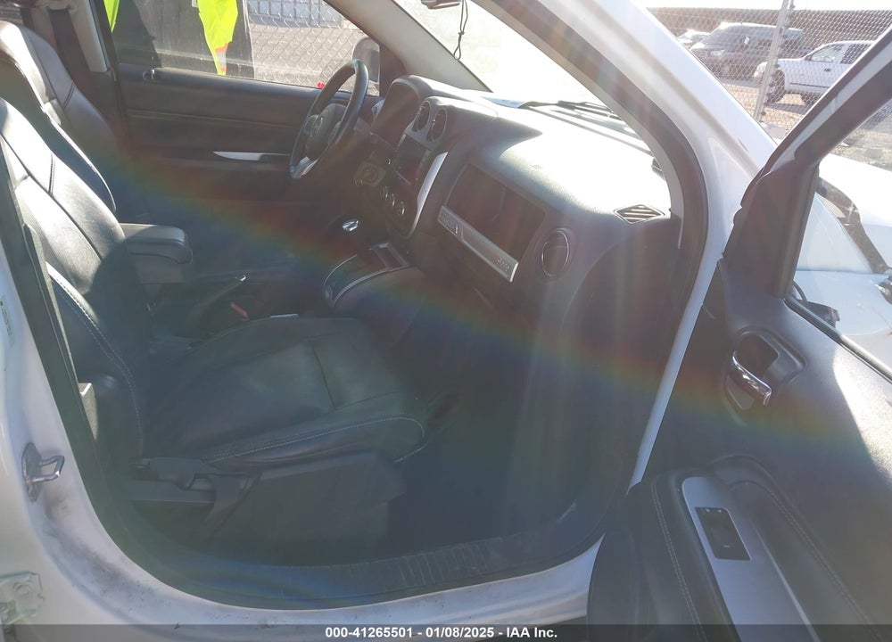 2014 JEEP COMPASS LIMITED VIN: 1C4NJCCB8ED652723