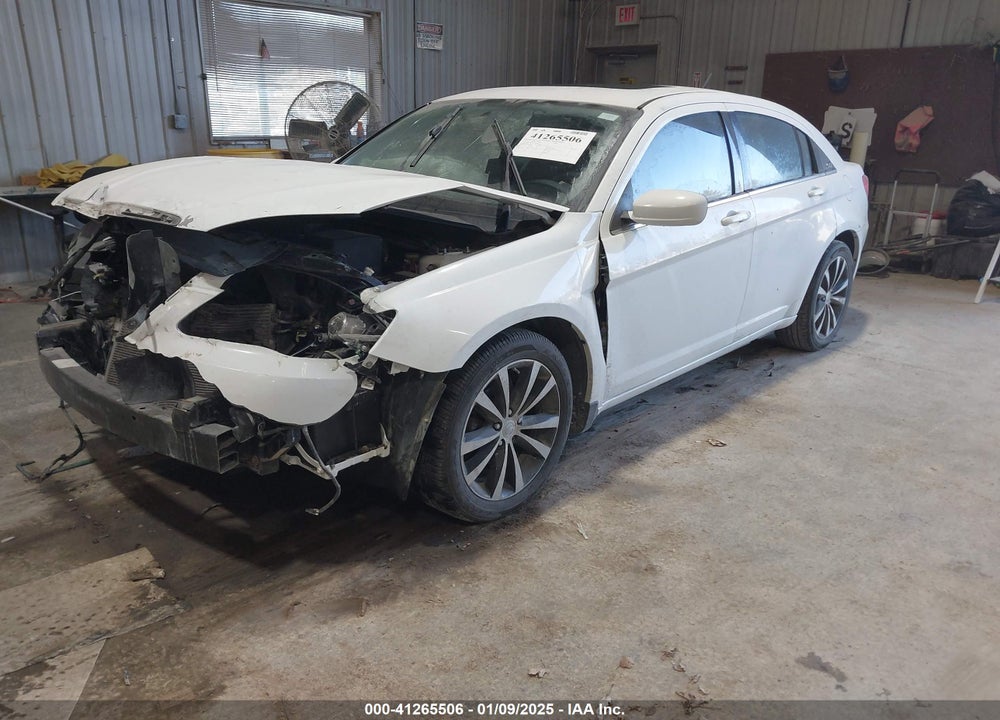 2012 CHRYSLER 200 VIN: 1C3CCBHG1CN162040
