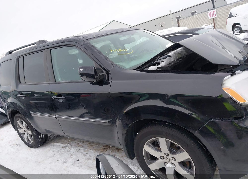 2014 HONDA PILOT TOURING VIN: 5FNYF4H98EB055736