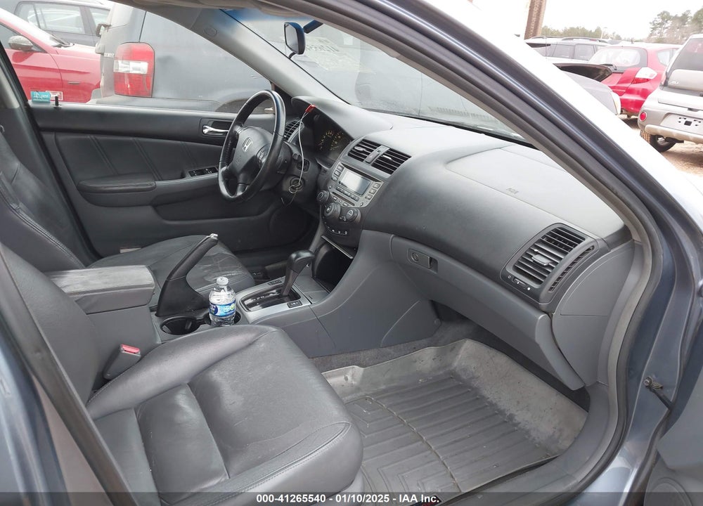 2007 HONDA ACCORD VIN: 1HGCM56867A127899