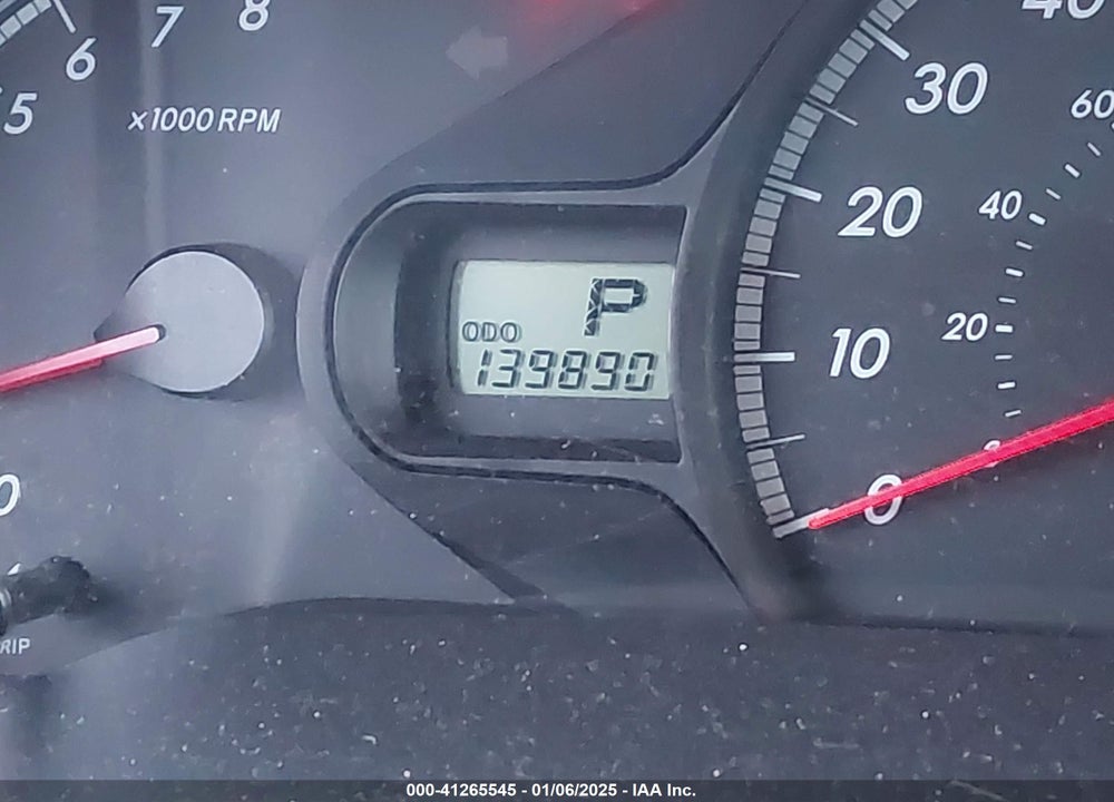 2013 TOYOTA SIENNA LE V6 8 PASSENGER VIN: 5TDKK3DC7DS351273