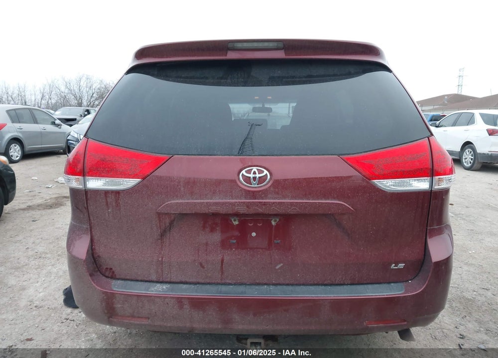 2013 TOYOTA SIENNA LE V6 8 PASSENGER VIN: 5TDKK3DC7DS351273
