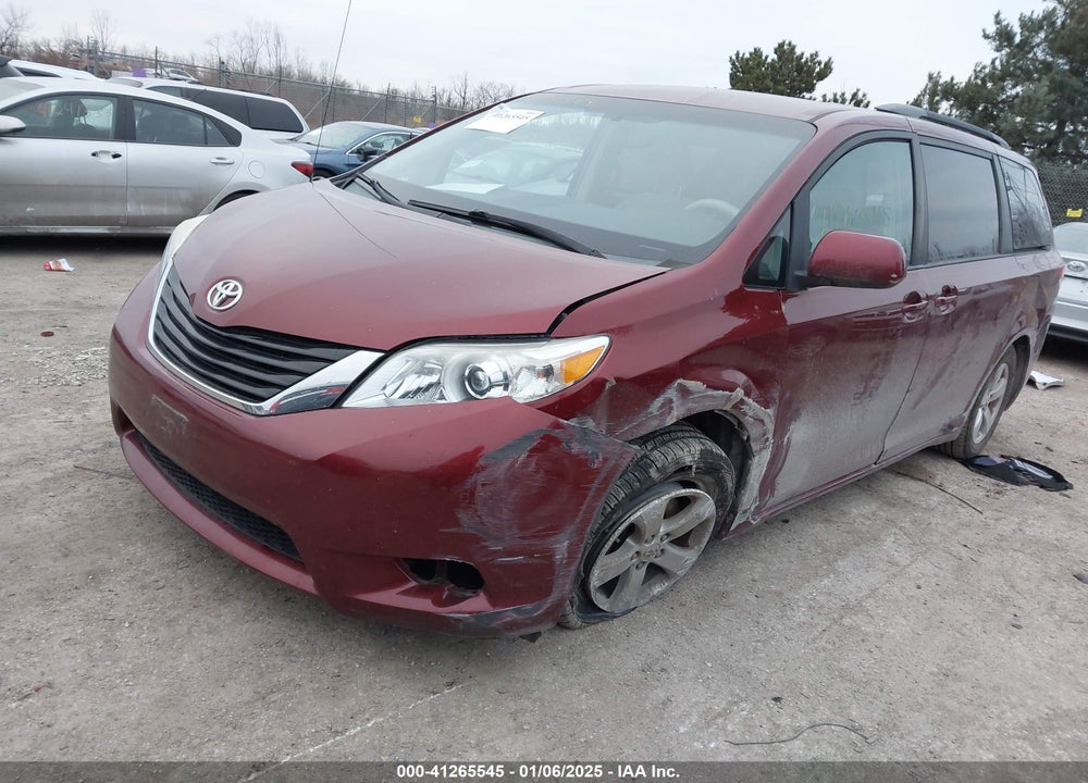 2013 TOYOTA SIENNA LE V6 8 PASSENGER VIN: 5TDKK3DC7DS351273