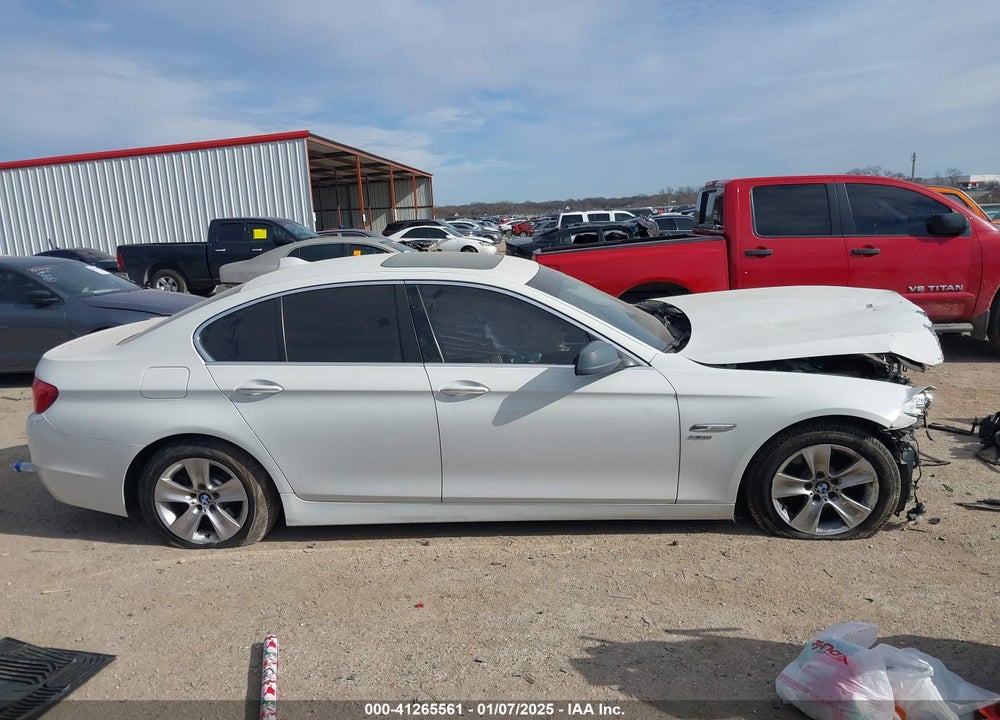 2012 BMW 528 VIN: WBAXH5C51CDW11189