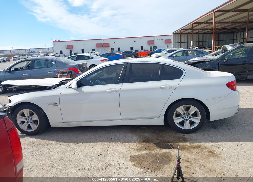 2012 BMW 528 VIN: WBAXH5C51CDW11189