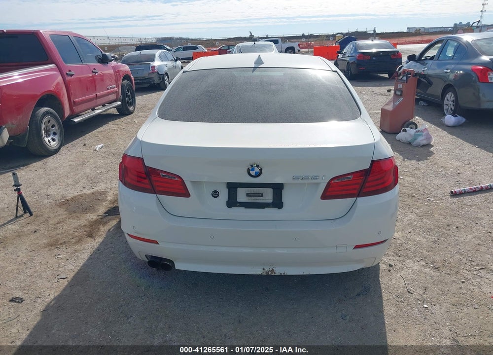 2012 BMW 528 VIN: WBAXH5C51CDW11189