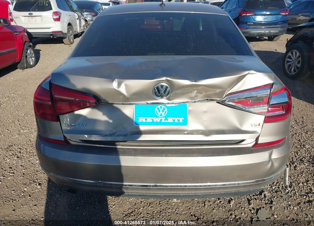 2016 VOLKSWAGEN PASSAT VIN: 1VWAT7A30GC012572