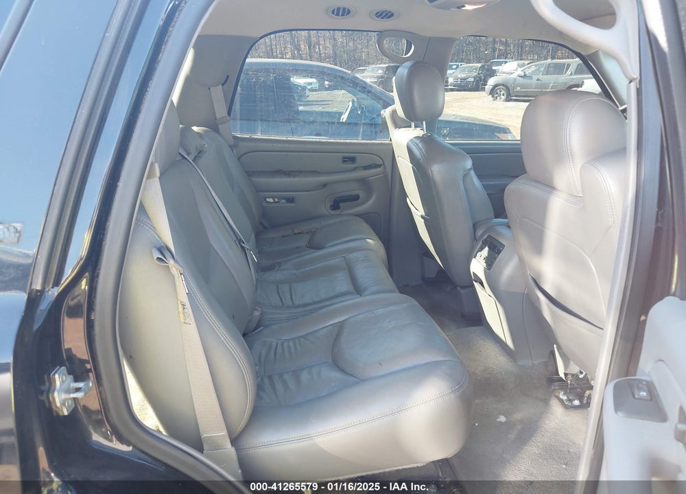 2005 CHEVROLET TAHOE Z71 VIN: 1GNEK13T25R267212