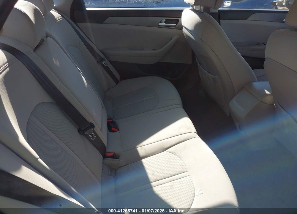 2015 HYUNDAI SONATA VIN: 5NPE24AF9FH187633