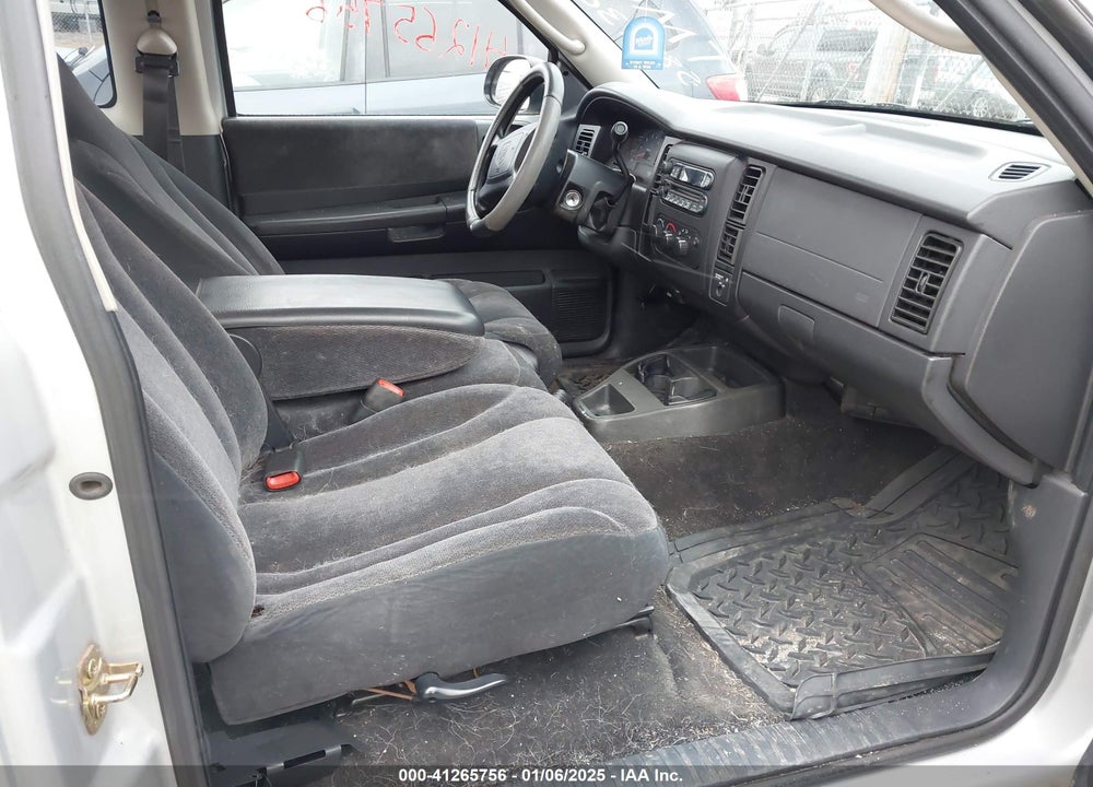 2002 DODGE DAKOTA SLT VIN: 1B7GL42N52S588930