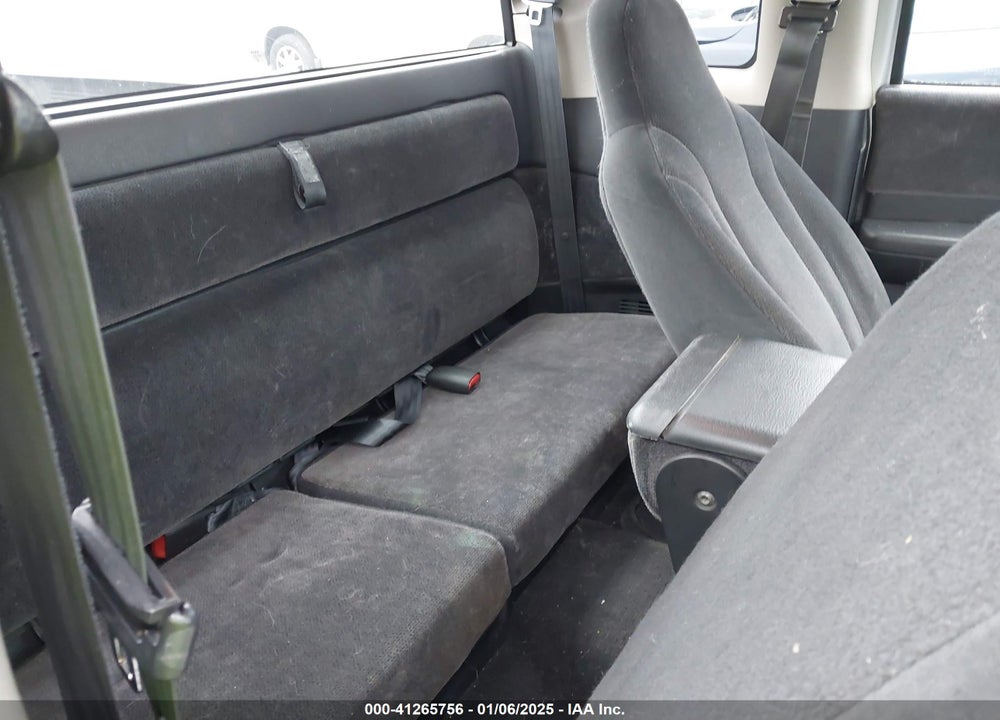 2002 DODGE DAKOTA SLT VIN: 1B7GL42N52S588930