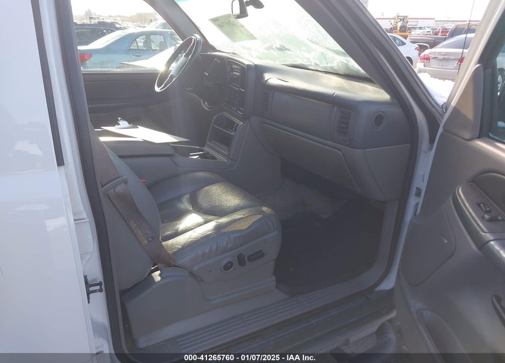 2003 CHEVROLET SUBURBAN 1500 Z71 VIN: 3GNFK16Z43G156176