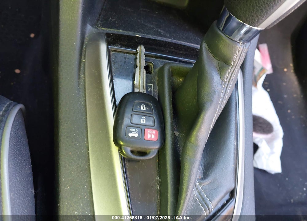 2015 TOYOTA COROLLA VIN: 2T1BURHE6FC427490