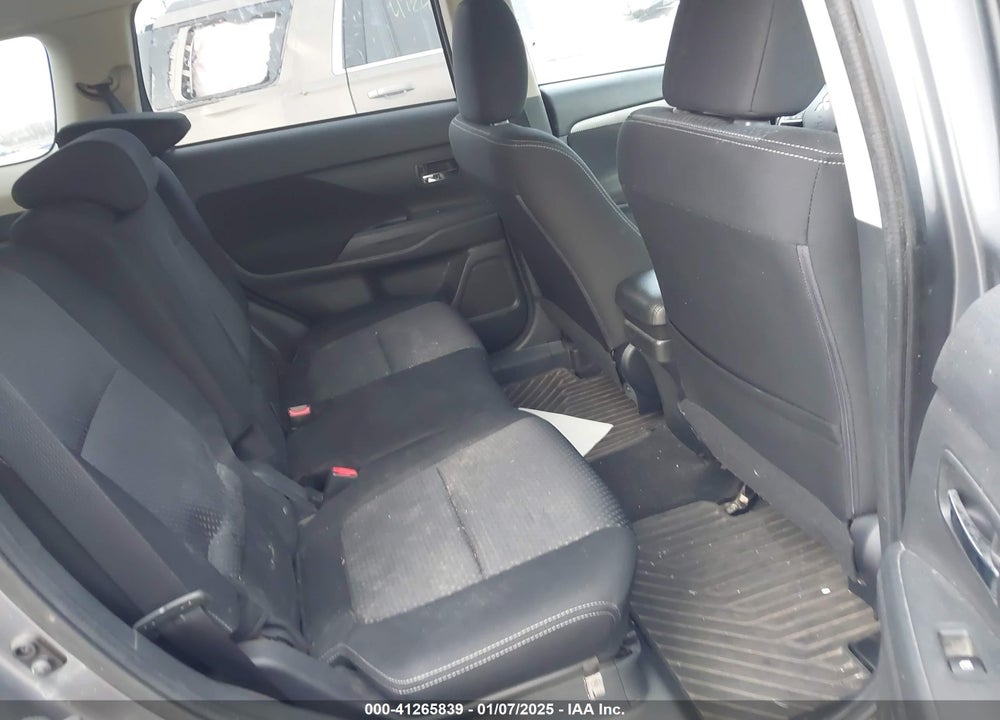 2017 MITSUBISHI OUTLANDER ES VIN: JA4AZ2A39HZ035071