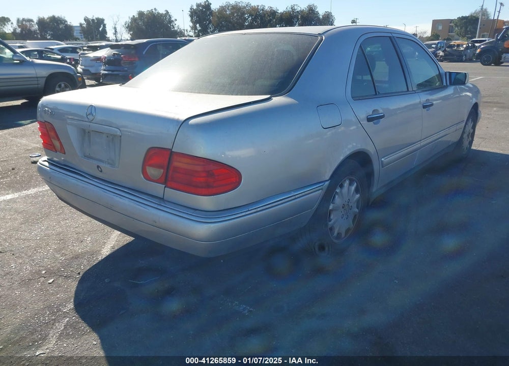 1999 MERCEDES-BENZ E 320 VIN: WDBJF65H8XA848473