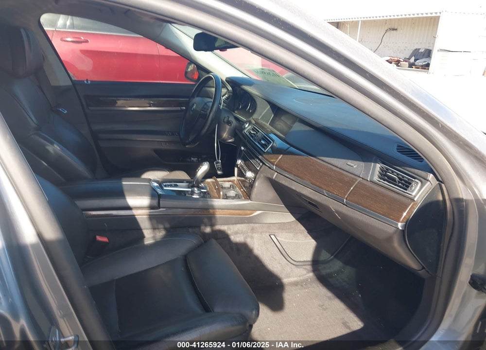 2011 BMW 750LI XDRIVE VIN: WBAKC8C55BC432460