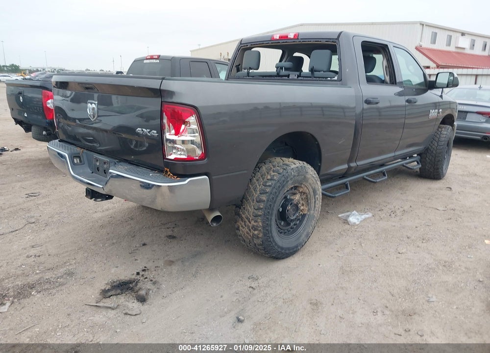 2018 RAM 2500 TRADESMAN 4X4 6'4 BOX VIN: 3C6UR5CL8JG142174