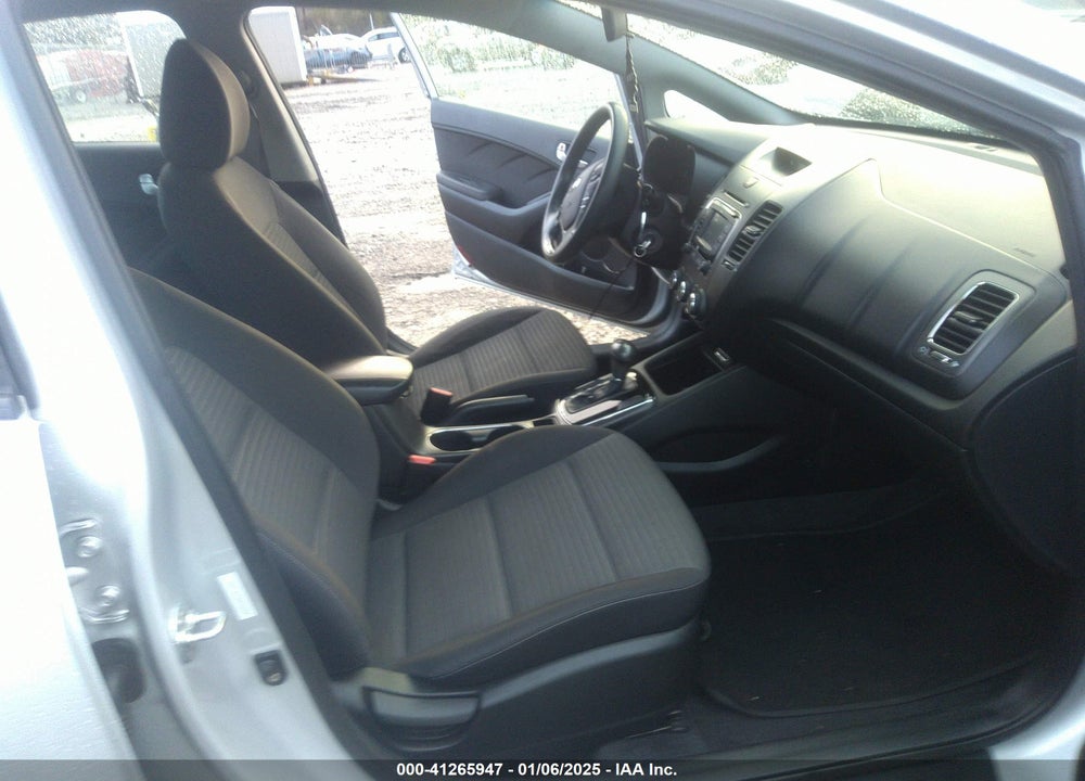 2017 KIA FORTE LX VIN: 3KPFL4A73HE132337