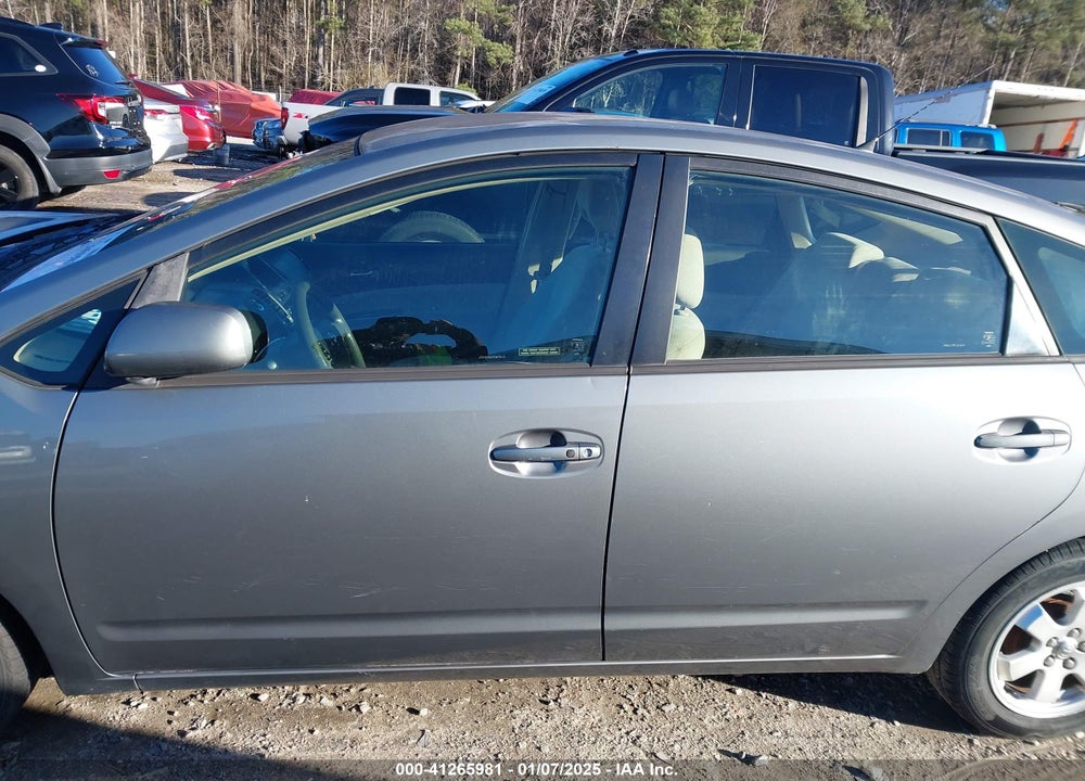 2005 TOYOTA PRIUS VIN: JTDKB20UX53033613
