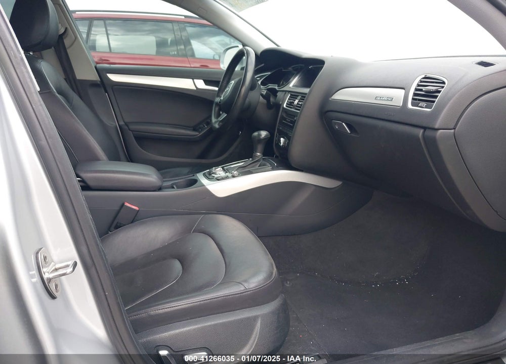 2013 AUDI A4 VIN: WAUBFAFL1DN043878