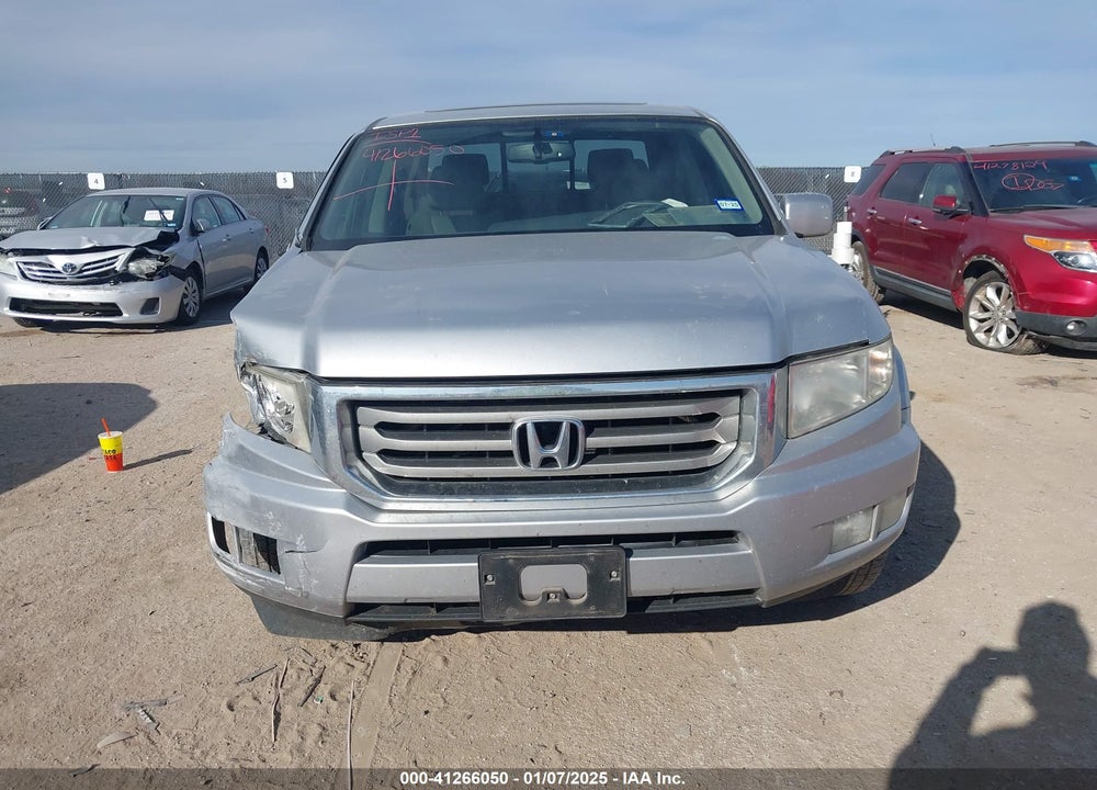 2014 HONDA RIDGELINE VIN: 5FPYK1F5XEB008421