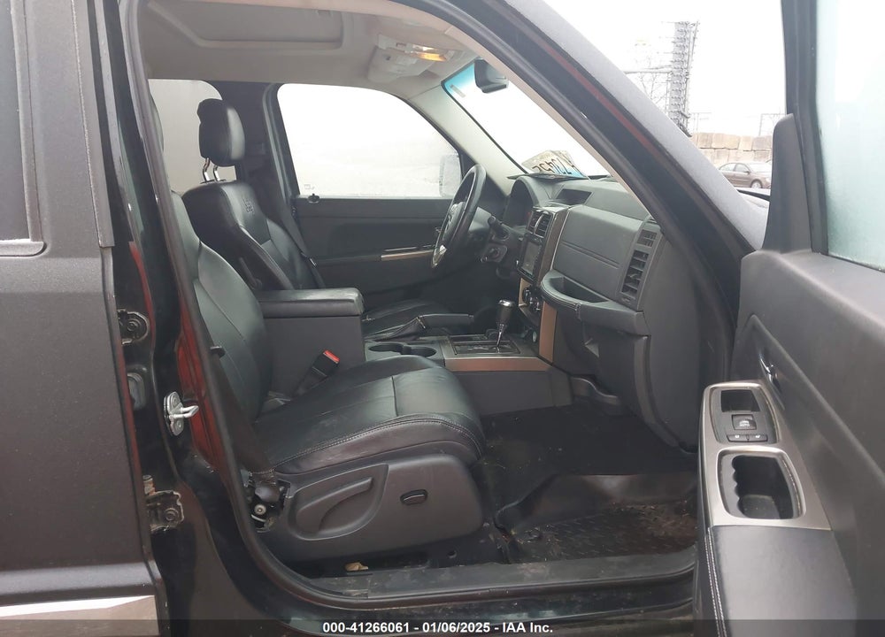 2011 JEEP LIBERTY LIMITED EDITION VIN: 1J4PN5GK6BW569353