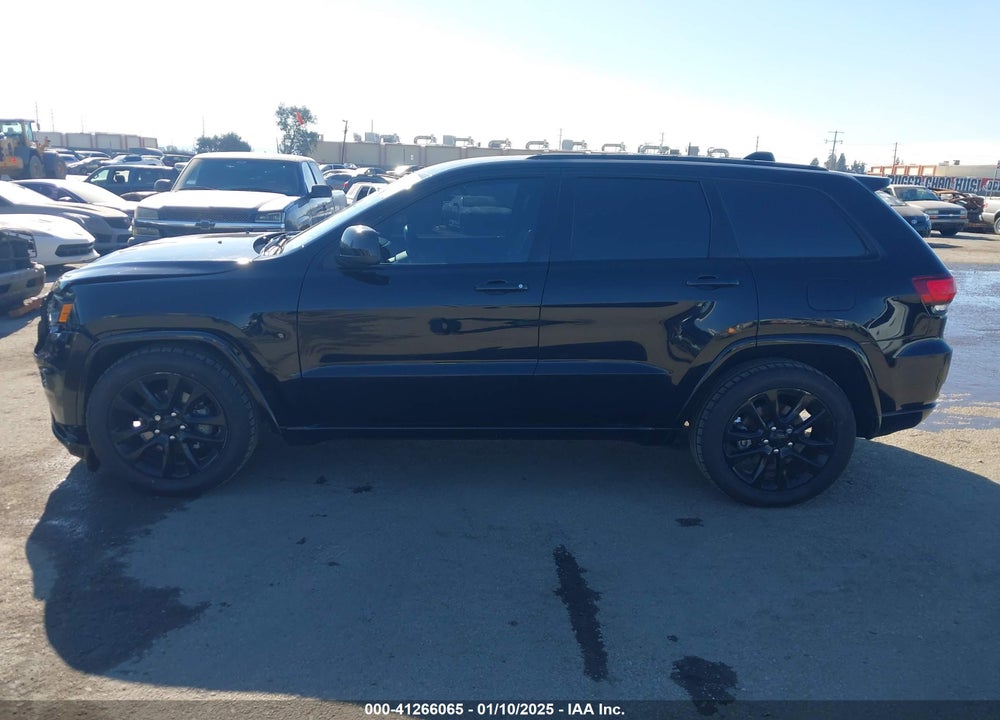 2018 JEEP GRAND CHEROKEE ALTITUDE 4X2 VIN: 1C4RJEAG9JC338459