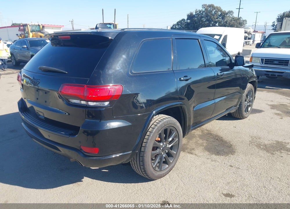 2018 JEEP GRAND CHEROKEE ALTITUDE 4X2 VIN: 1C4RJEAG9JC338459