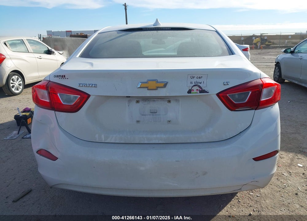 2018 CHEVROLET CRUZE VIN: 1G1BE5SM0J7116050