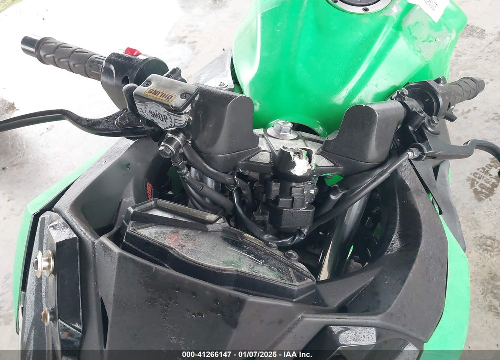 2017 KAWASAKI EX300 B VIN: JKAEX8B18HDA38275