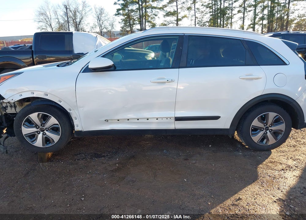 2018 KIA NIRO LX VIN: KNDCB3LC0J5127138