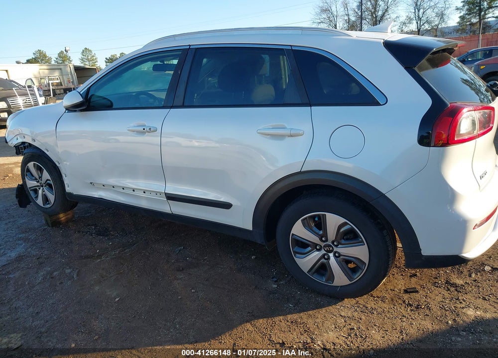 2018 KIA NIRO LX VIN: KNDCB3LC0J5127138