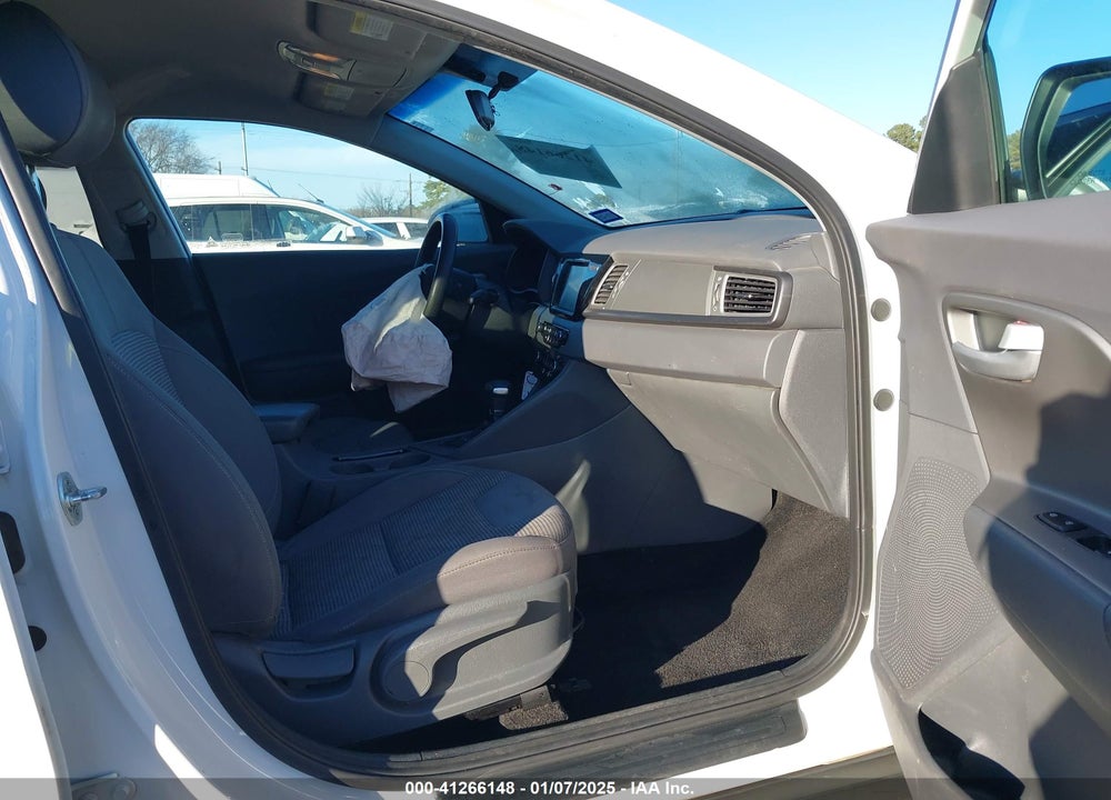 2018 KIA NIRO LX VIN: KNDCB3LC0J5127138