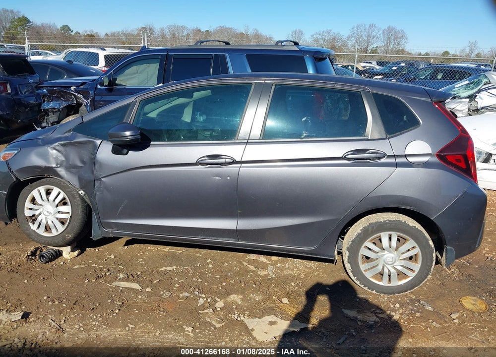 2015 HONDA FIT VIN: 3HGGK5G55FM718495