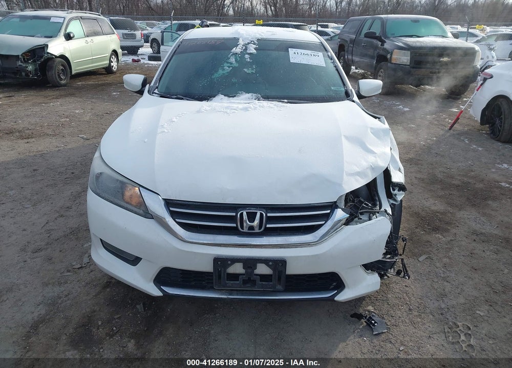 2015 HONDA ACCORD VIN: 1HGCR2F59FA157208