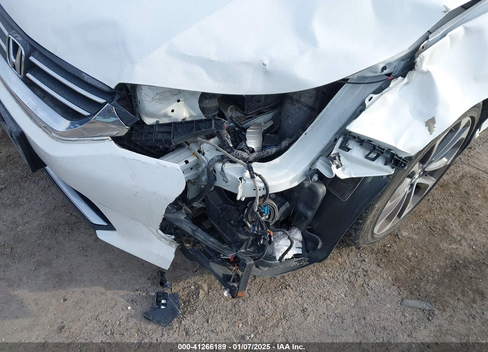 2015 HONDA ACCORD VIN: 1HGCR2F59FA157208
