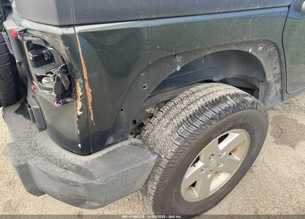 2011 JEEP WRANGLER UNLIMITED SPORT VIN: 1J4BA3H14BL565657
