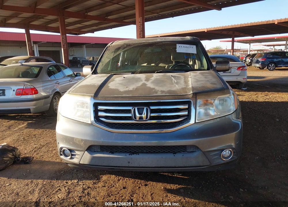 2012 HONDA PILOT TOURING VIN: 5FNYF4H99CB046010