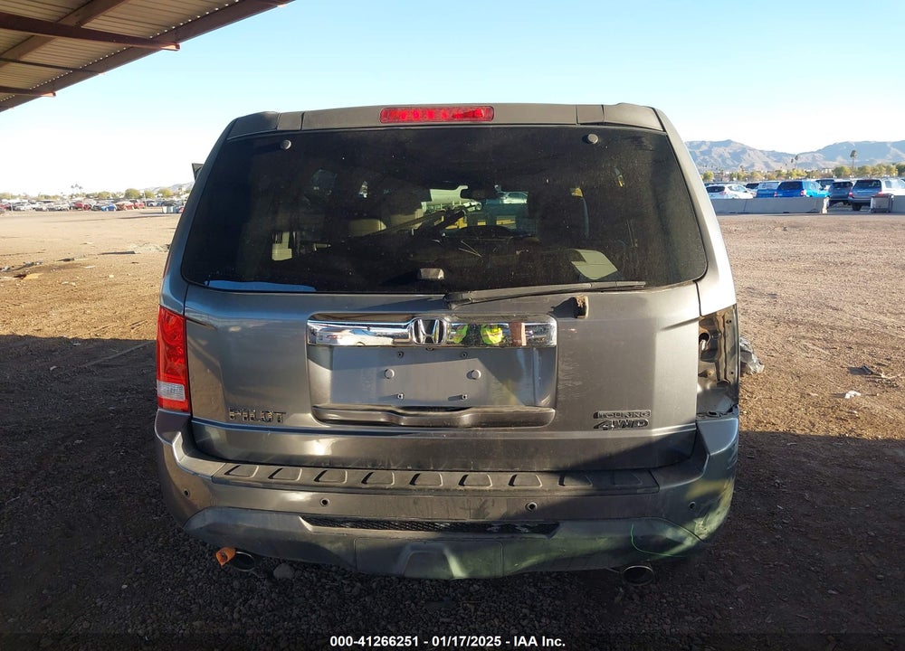 2012 HONDA PILOT TOURING VIN: 5FNYF4H99CB046010