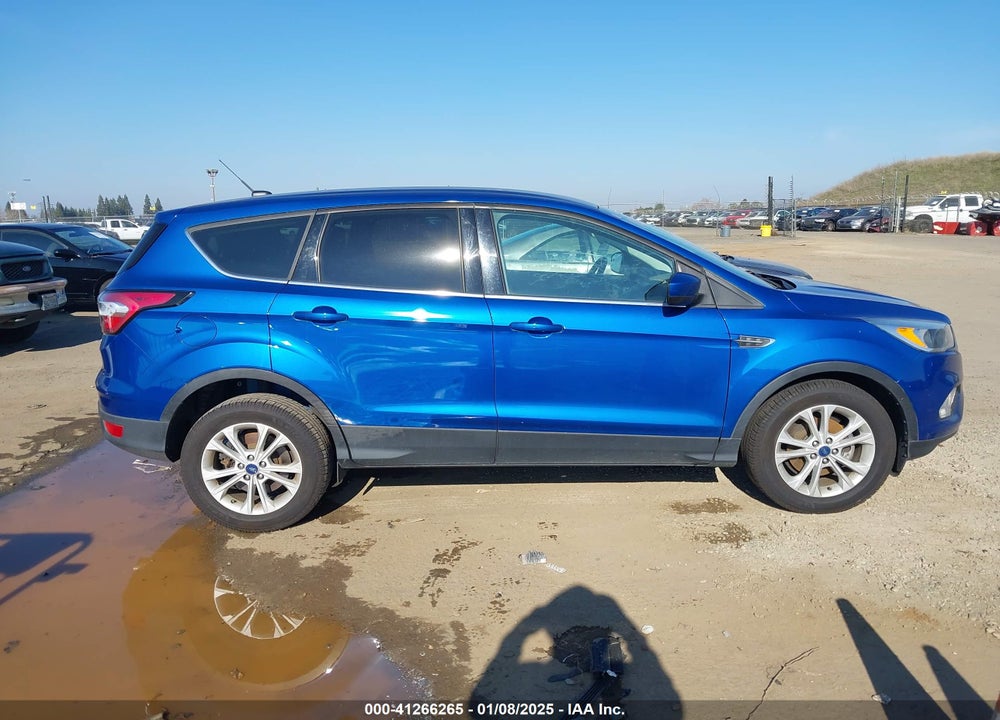 2017 FORD ESCAPE SE VIN: 1FMCU0GDXHUF08891