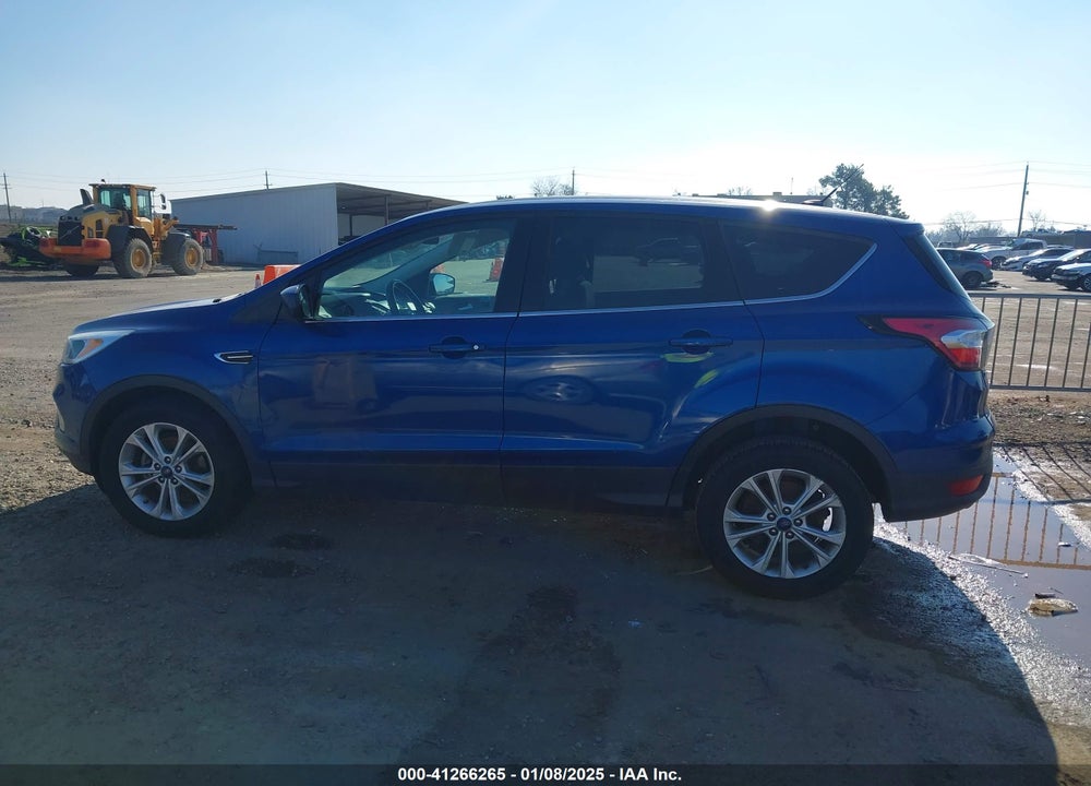2017 FORD ESCAPE SE VIN: 1FMCU0GDXHUF08891