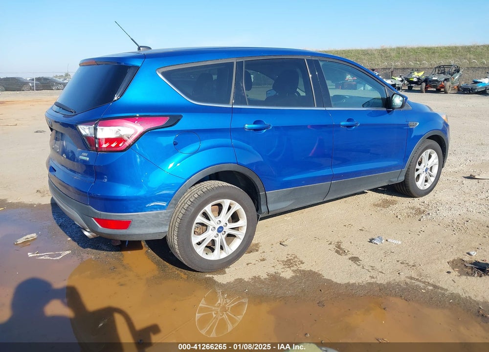 2017 FORD ESCAPE SE VIN: 1FMCU0GDXHUF08891